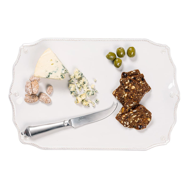 Rimmed with a simple thread and adorned with a sprinkling of berries, this 15” serving board makes the perfect presentation piece for cheese and crudité nibbles. 