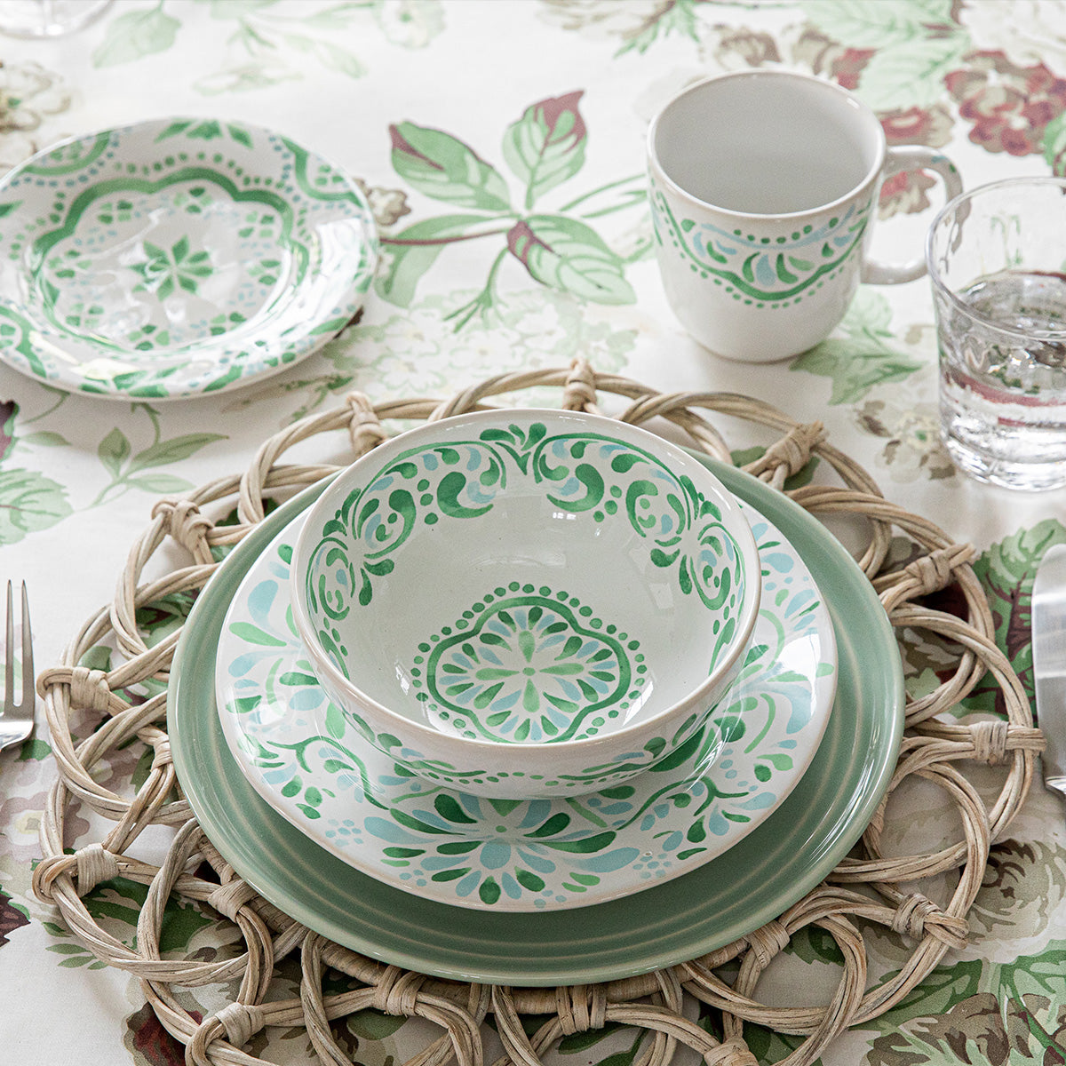 Iberian Cereal/Ice Cream Bowl Set/4 - Sage - Detail
