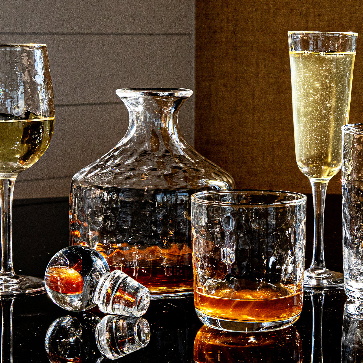 Puro Whiskey Decanter - Clear - Detail